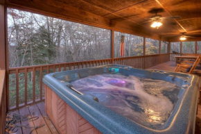Annies Mountain Mist Hot tub gas fireplace cozy king beds
